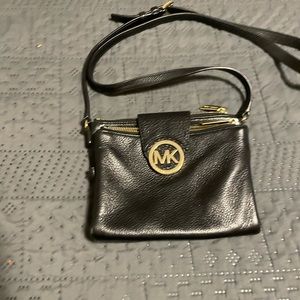 Michael Kors black purse!!